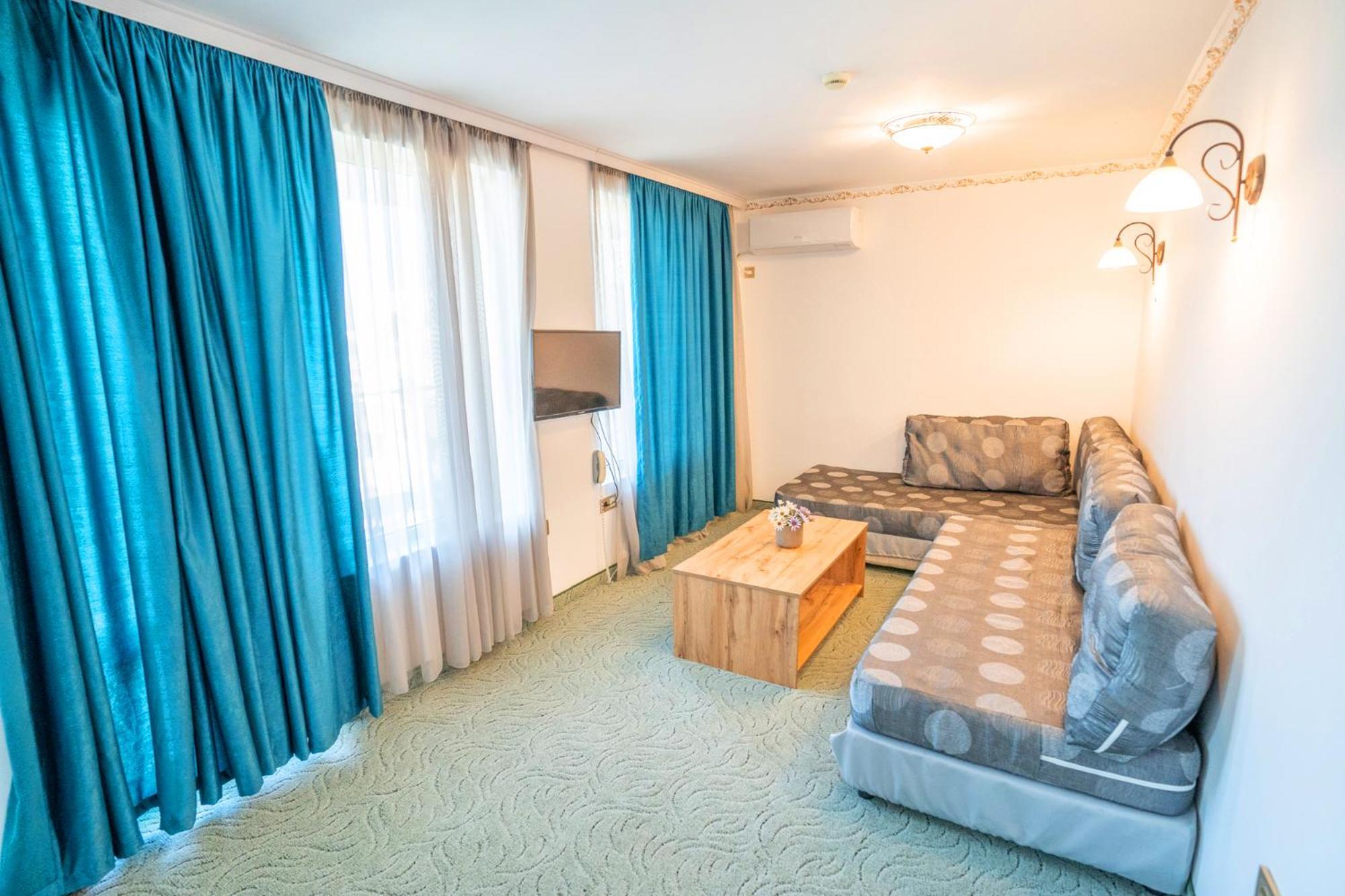 Royal Calisto Hotel Sozopol Exterior foto