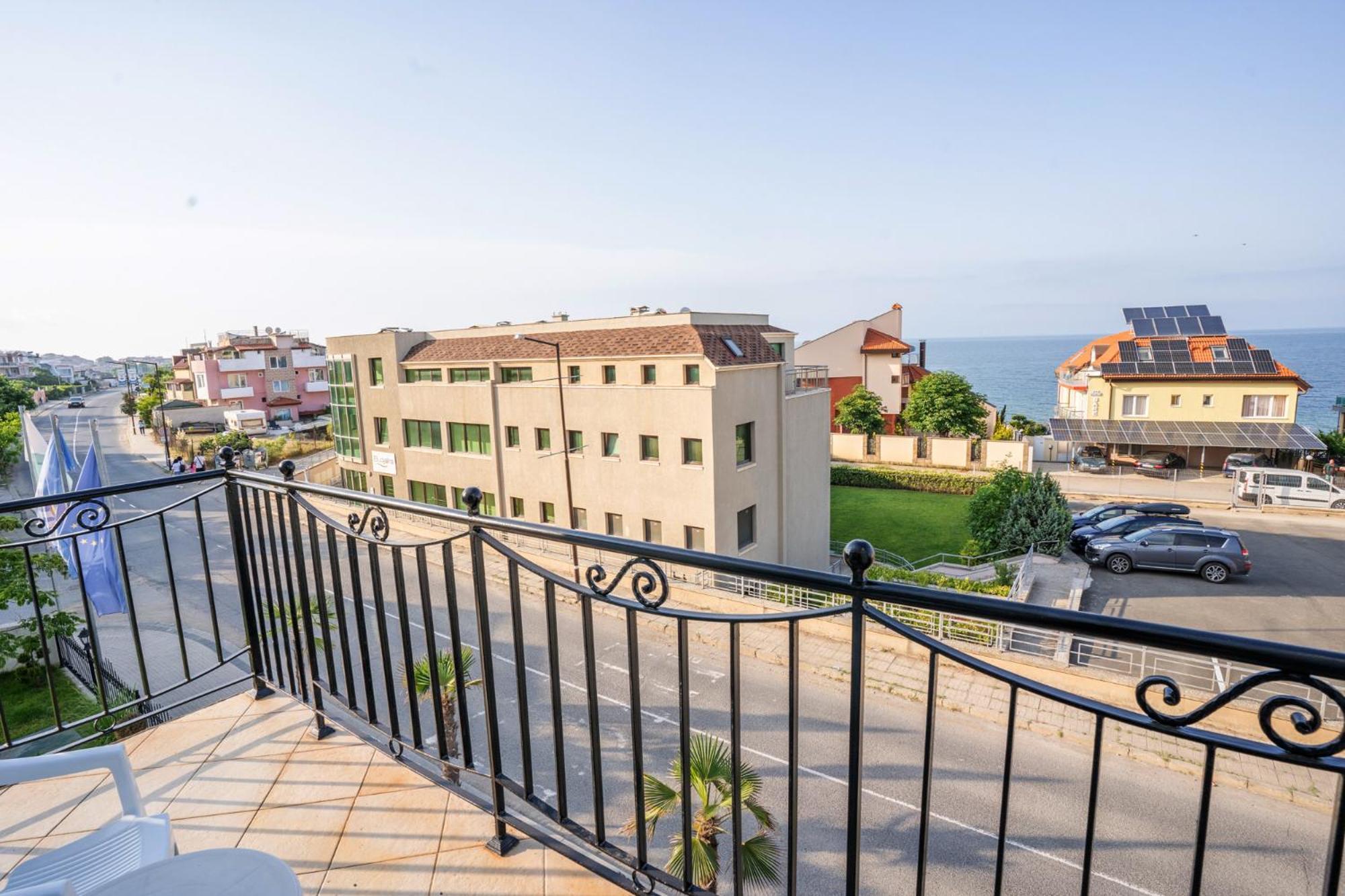 Royal Calisto Hotel Sozopol Exterior foto